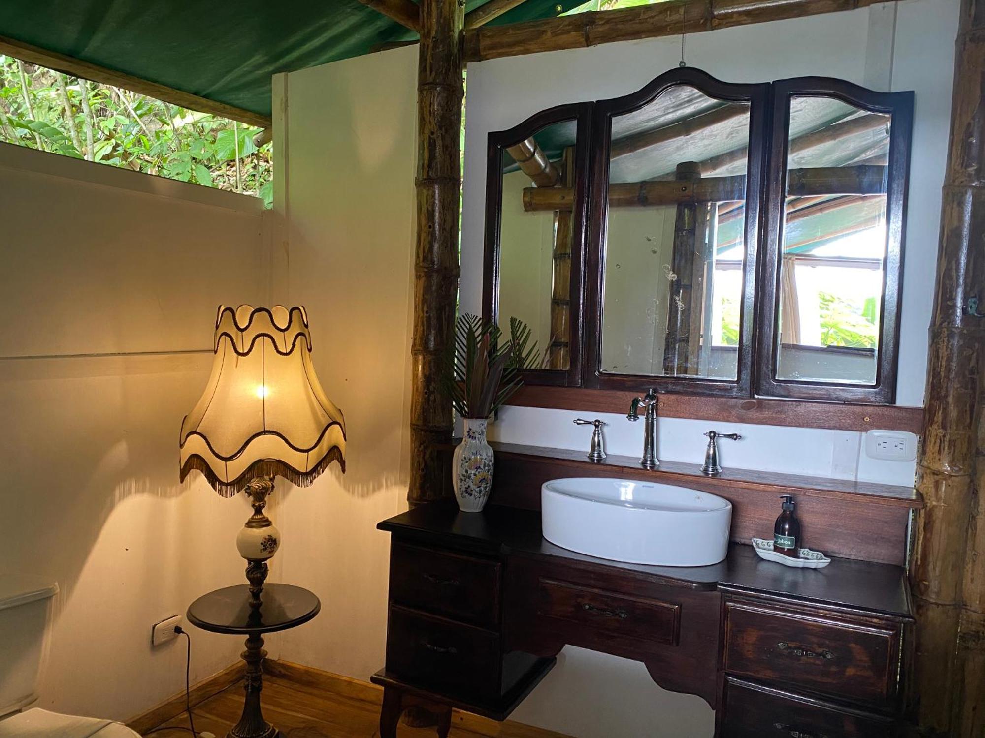 Colina Secreta - Glamping And Villas Puerto Viejo de Talamanca 외부 사진